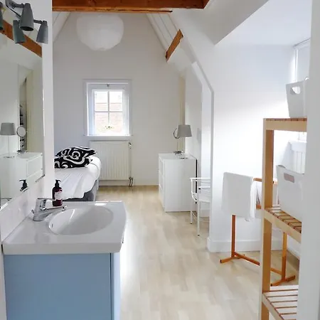 Comfortable City Centre Apartment