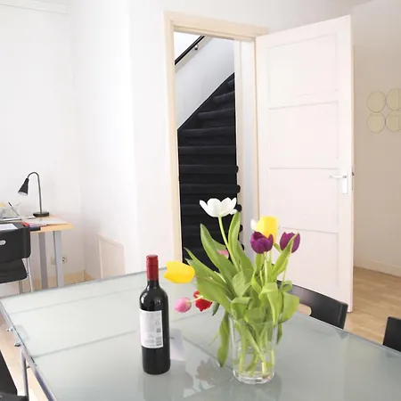 Comfortable City Centre Apartment