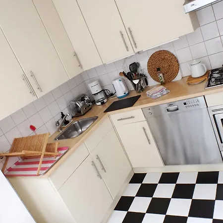 Comfortable City Centre Apartment